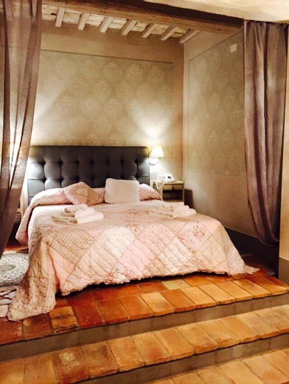 Le Bifore コルトーナ 部屋 写真